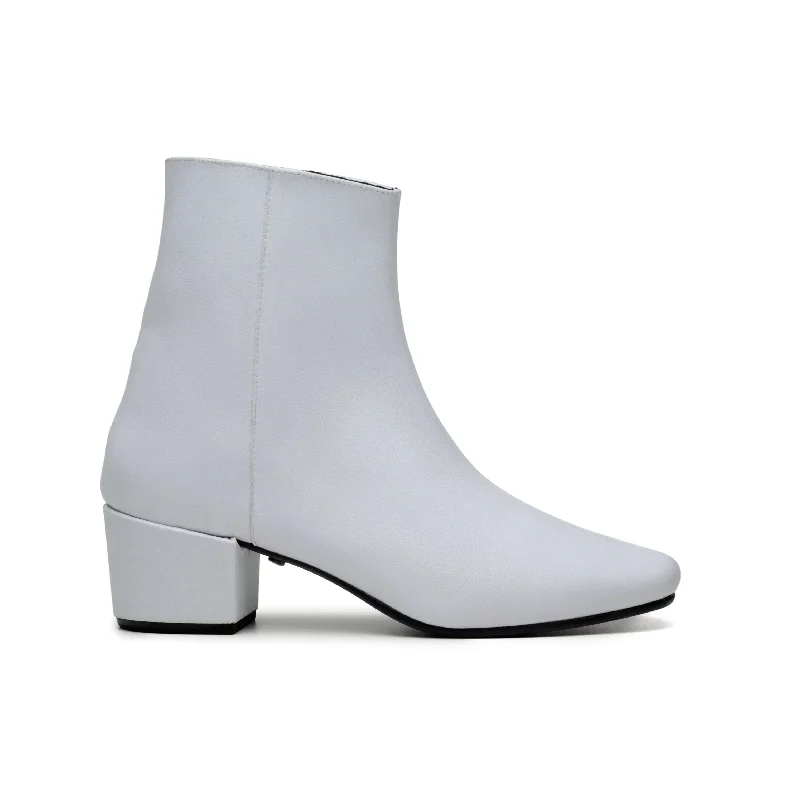 Women's genuine leather stiletto heel pumps with a soft finish'Jacqui' corn-leather 🌽 ankle boot by Zette Shoes - white