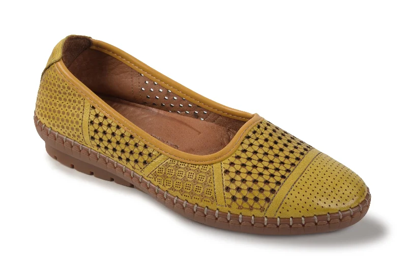 Women's casual suede shoes for a soft texture Volks Walker 1543 Yellow, L059