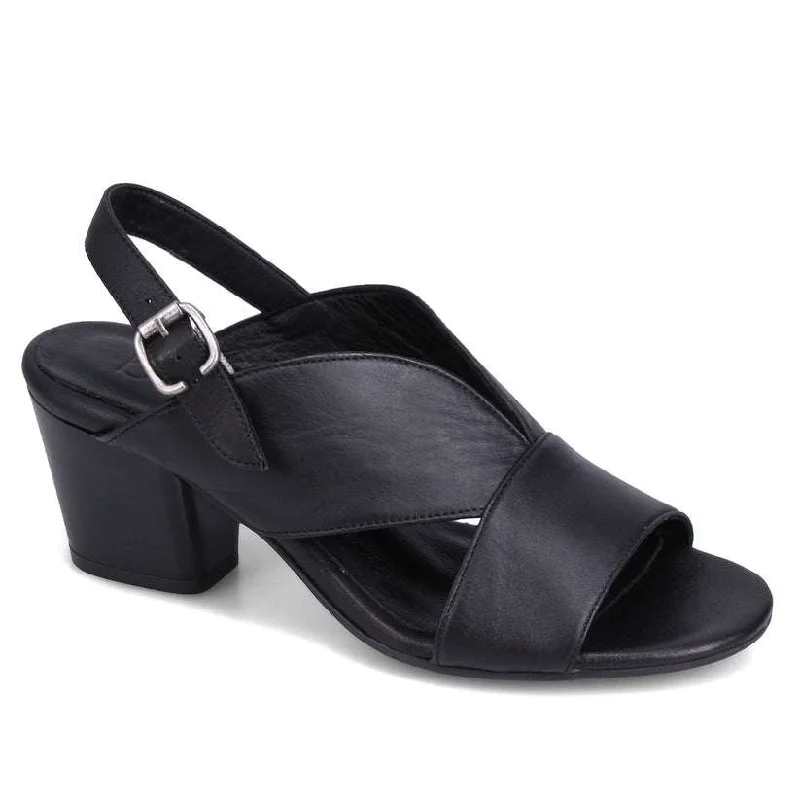 Anti - Slip Women's Sandals with a Grooved Sole in Green for Outdoor AdventuresBueno Chloe - Black Anti - Slip Women's Sandals with a Grooved Sole in Green for Outdoor AdventuresBueno Chloe - Black