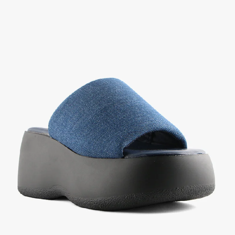 Women's Sandals with a Wedge Heel and a Tassel Detail in Orange for a Trendy LookSYD DENIM