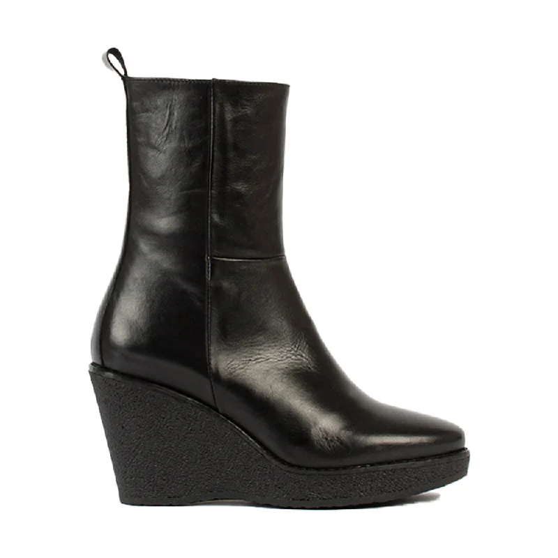 women's combat ankle bootsComo Black Platform Leather Boots